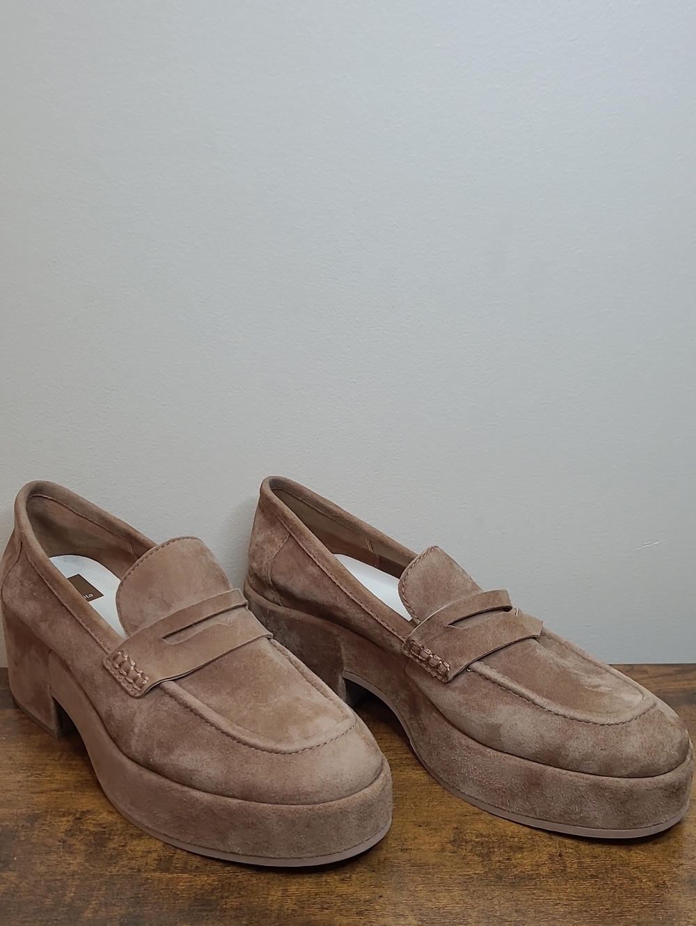 NWOT Dolce Vita YANNI Tan Suede Chunky Platform Loafers size 8.5